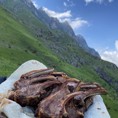 Горы, нарзан и самые вкусные шашлыки