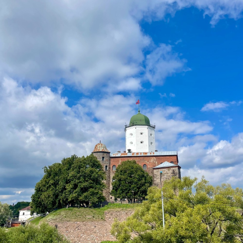 Весь Выборг за один день — на «Ласточке» из Санкт-Петербурга
