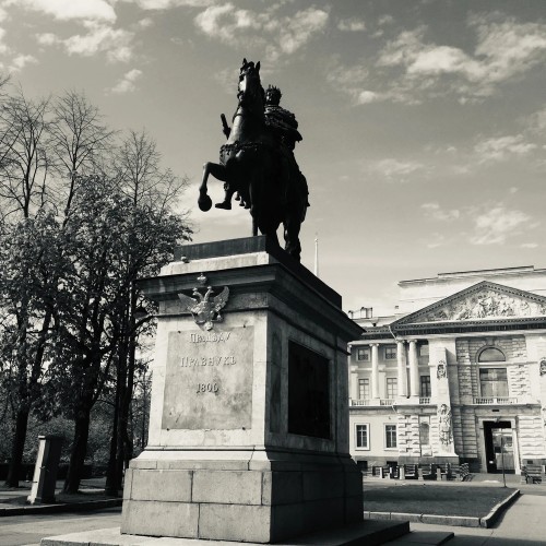 Петербург на машине времени: семейная экскурсия