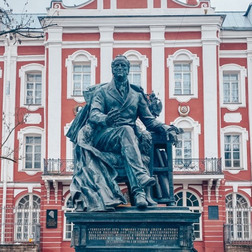 Меншиков и Петербург. История полудержавного властелина