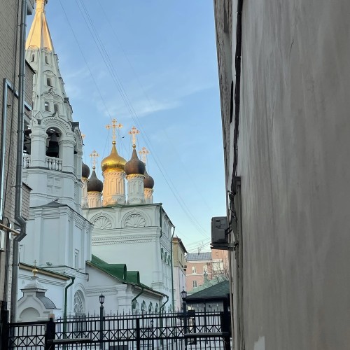 Свободные несвободные: восемь великих женщин