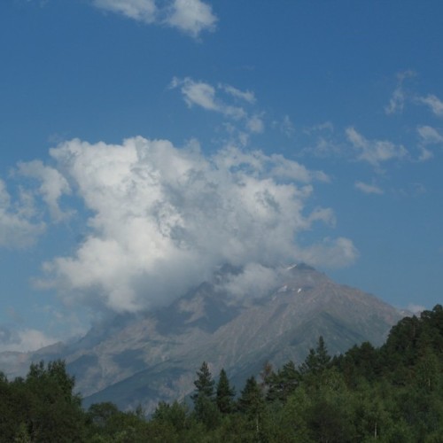 К седому великану Эльбрусу: тур выходного дня из Владикавказа