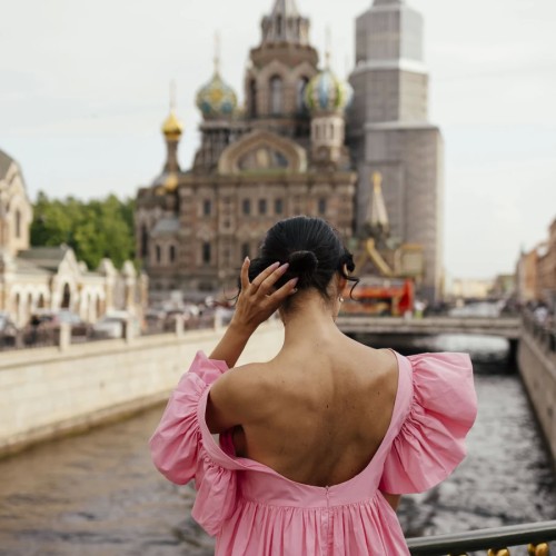 15-минутная фотосессия в лучших локациях Петербурга