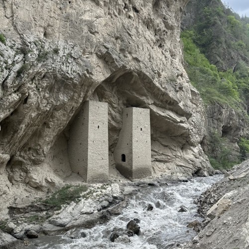 От старинных башен в горах до небоскрёбов: по Чечне с комфортом