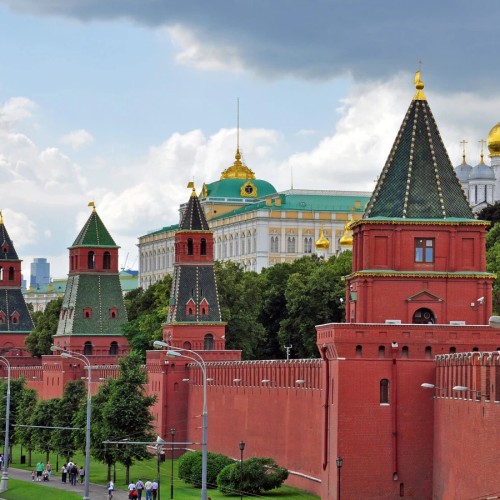 Таинственный остров Москвы: от подземелий до крыш вокруг Кремля