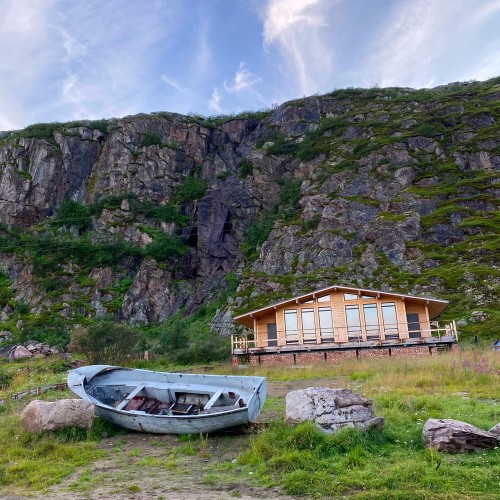 Сдержанная эстетика Заполярья: перезагрузка в экоотеле и знакомство с Кольским