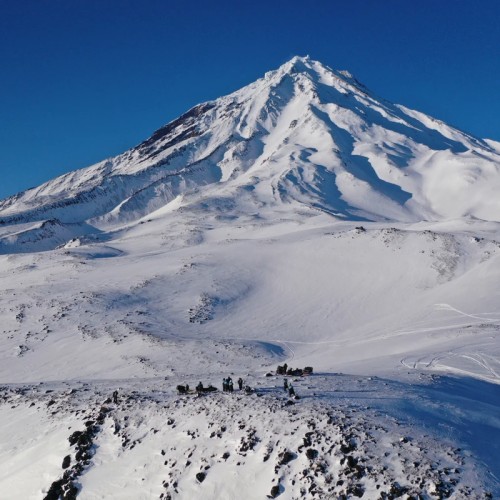 Персональный джип-тур на Камчатку: вулканы, термы и местные угощения