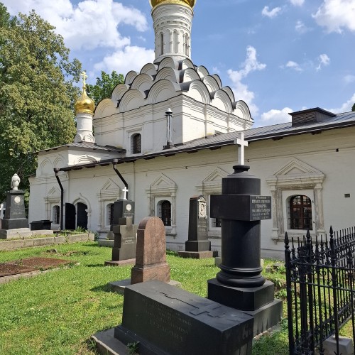 Некрополь Пушкиных в Донском монастыре