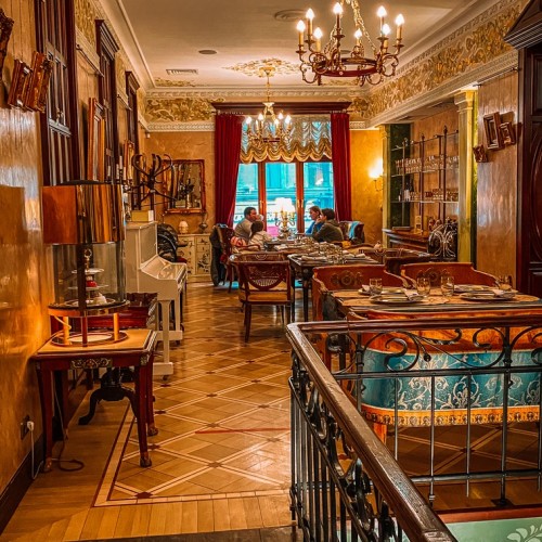 Елисеевский магазин: торговый зал, внутренние помещения и музей