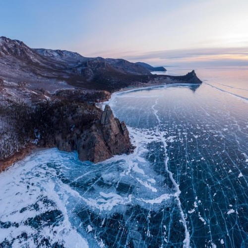 Почувствовать силу природы Байкала: мини-путешествие к бухте Песчаной и в Листвянку