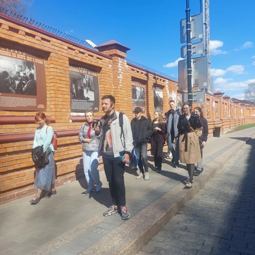 Трущобы и дворцы Нижнего Новгорода: городское дно и парадная ресторанная улица