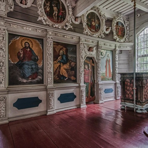 Автобусный тур в Карелию: Петрозаводск, парк «Рускеала», остров Кижи и Марциальные воды