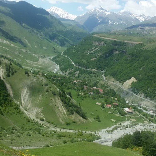 Персональная поездка по Дигории: природа и отдых в термальных источниках