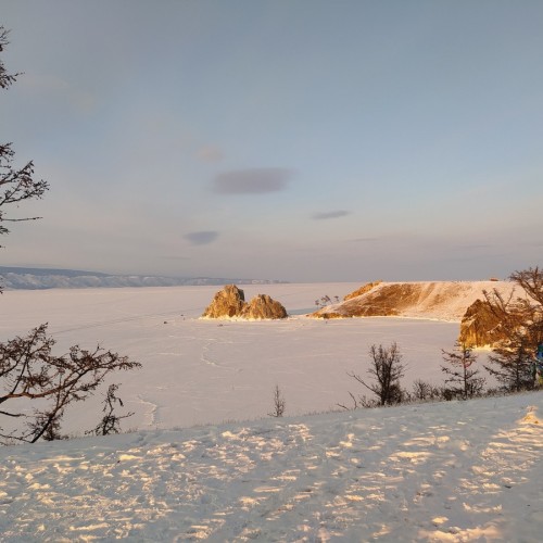 На Байкал под Новый год: катание на санях, прогулки по Ольхону и хрустальный лёд