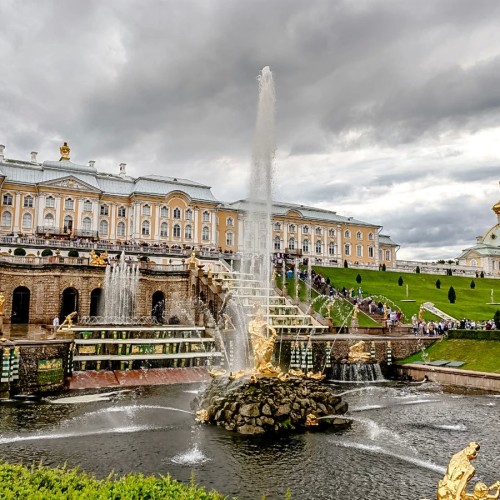 В Петергоф — на метеоре! Экскурсия с индивидуальным гидом