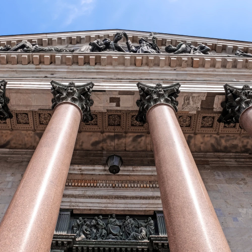 Семейная прогулка по Исаакиевскому собору с иммерсивным аудиогидом