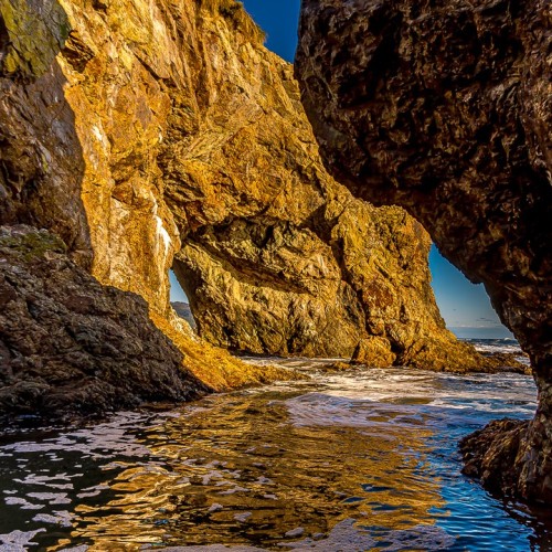 Гранд-тур по островам Дальнего Востока: Сахалин, Итуруп, Кунашир и Шикотан, термы и гастрономия