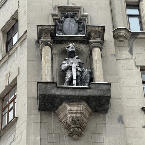 Московский бестиарий, дореволюционные миллионеры и стрит-арт