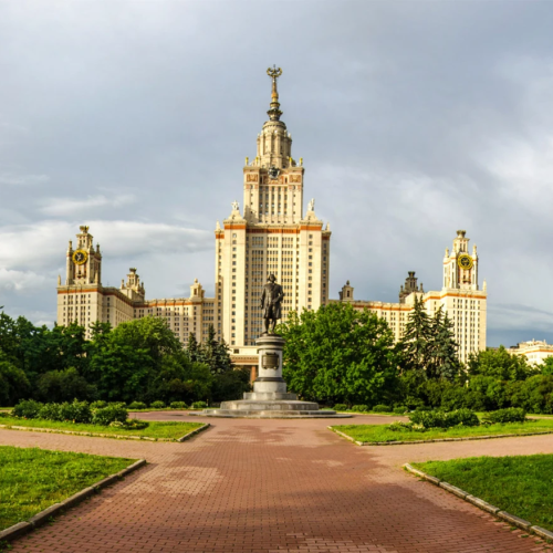 По центру Москвы — пешком и на автобусе