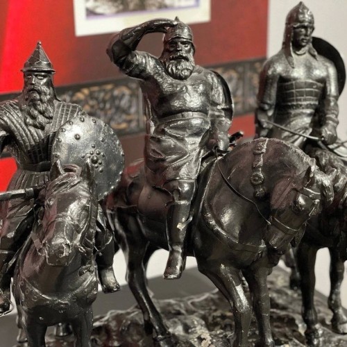 Знакомство со столицей Южного Урала и соседними Магнитогорском, Миассом, Златоустом и Касли