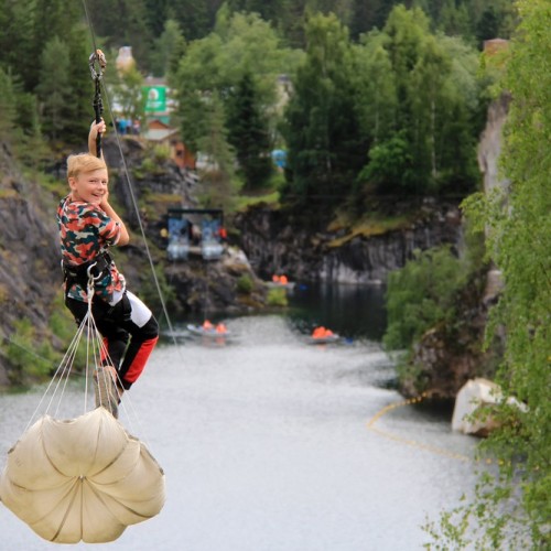 Фантастическая природа Карелии и горный парк «Рускеала»