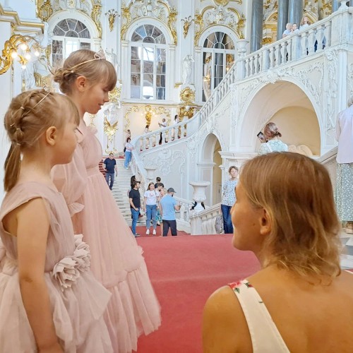 Маленькими шагами к большому искусству: Эрмитаж для детей 5-10 лет