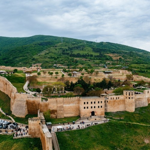 Всё самое-самое в Дагестане: от глубочайшего каньона до древнейшего города