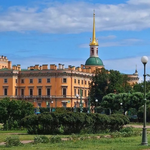 Пешком по Петербургу