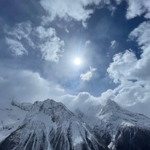 Природные жемчужины Домбая: в мини-группе по горам, озёрам и ущелью