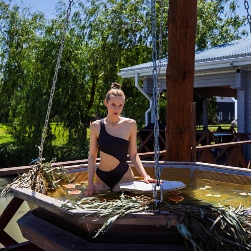 Семейные выходные на базе отдыха: индивидуальный тур с катанием на квадроциклах, баней и рыбалкой