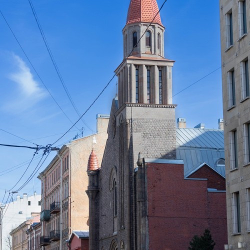 Нетривиальная прогулка за пределами золотого треугольника Петербурга