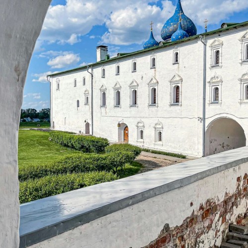 9 городов Золотого кольца России на внедорожнике: индивидуальное путешествие с комфортом