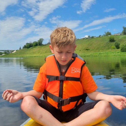 Течёт река Волга: лёгкий сплав на байдарках (всё включено)