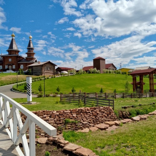 Из Иркутска — в село Анга: к чудотворным камням и старинным иконам