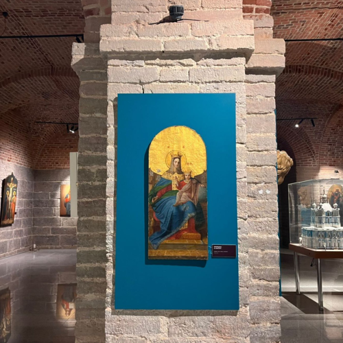 Подцерковье Смольного собора: выставка «Сокровища ризницы Смольного собора» (самостоятельный осмотр)