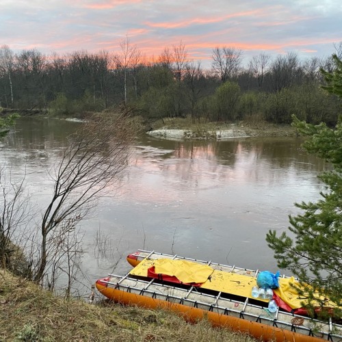 Лёгкий сплав на катамаранах по реке Немде с прогулками и проживанием в палатках