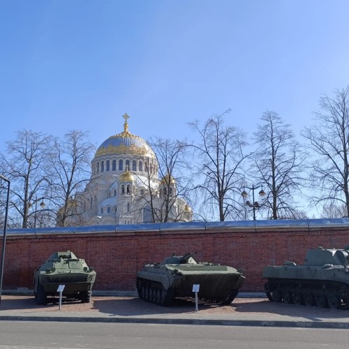 Кронштадт + форт «Риф»: групповая экскурсия