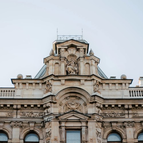 Прогулка по Литейной слободе: символы, истории, интриги