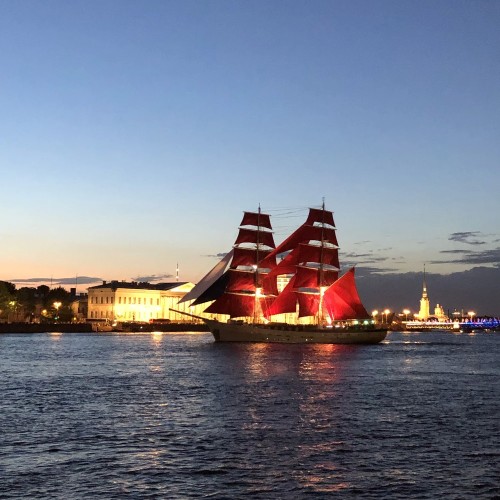 К разводным мостам — на мотоцикле