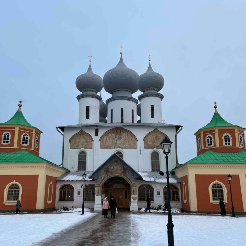Тихвин сквозь века