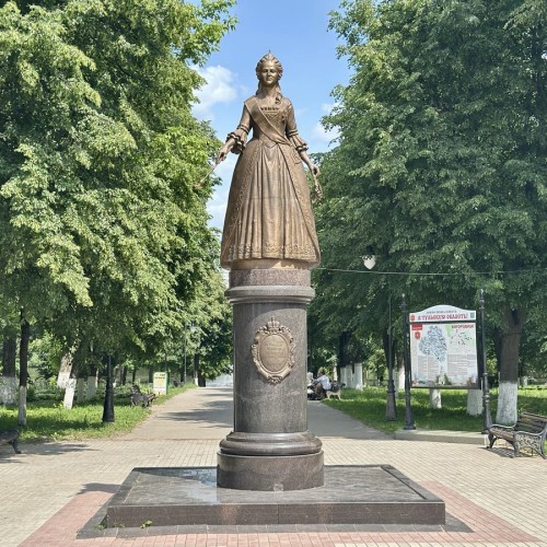 Из Тулы — в Богородицкий дворец-музей и на экоферму с заездом в Кондуки