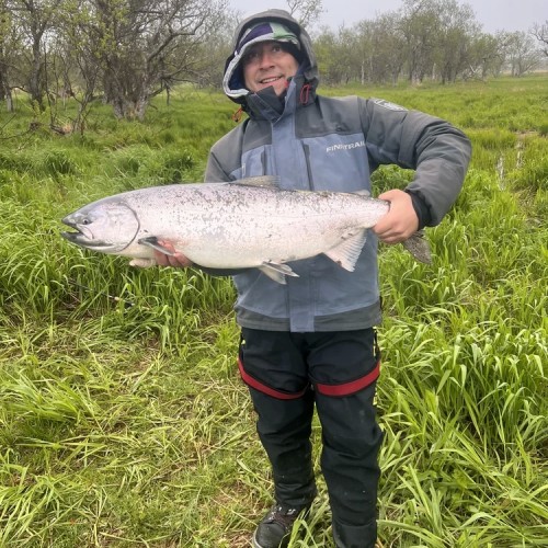 Рыбалка на Камчатке: ловим королевского лосося на реке Большой