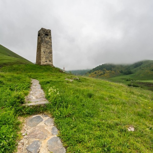 Этот головокружительный Кавказ: прогулки по Северной Осетии и Ингушетии