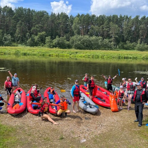 Течёт река Волга: лёгкий сплав на байдарках (всё включено)