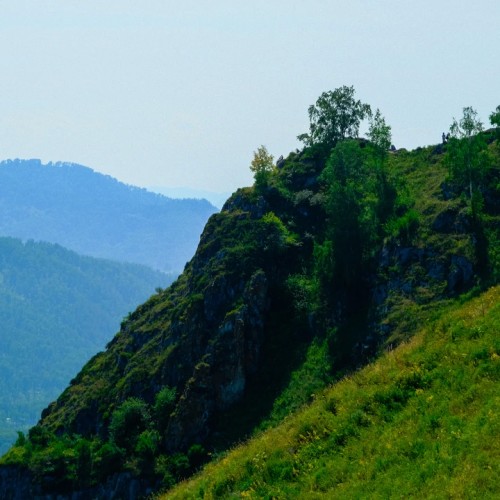 Волшебный Алтай: на джипах и пешком по предгорьям и склонам