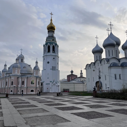 Дружеская прогулка по Вологде — только вы и гид