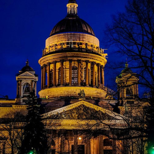 Неспящие в Петербурге