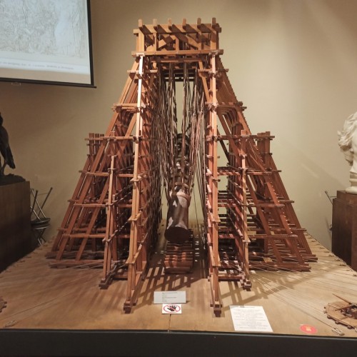 Комендантский дом: наглядная история Петербурга