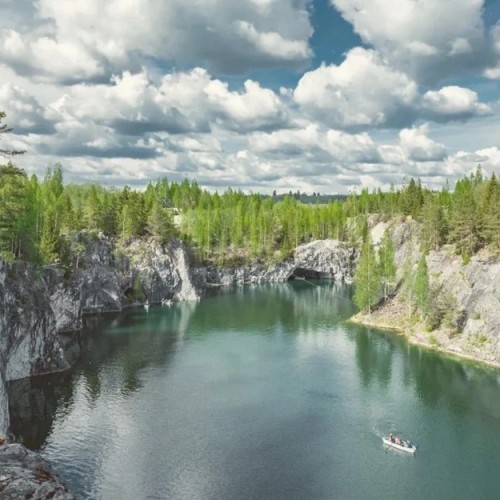 Фантастическая природа Карелии и горный парк «Рускеала»