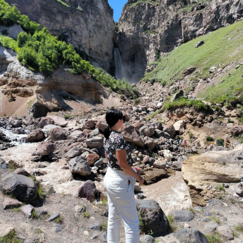 На джипах по Кавказу: Эльбрус, Домбай и другие знаковые локации региона в мини-группе